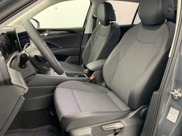 Vente en ligne Volkswagen Tiguan 1.5 eTSI 150CV DSG7 LIFE PLUS au prix de 40 660 €