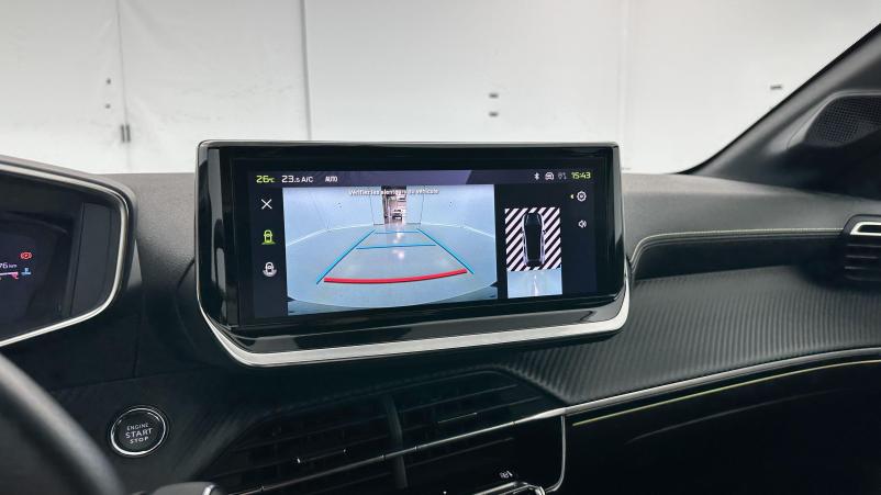 Vente en ligne Peugeot 208 208 II 1.2 PureTech 100ch GT au prix de 19 910 €