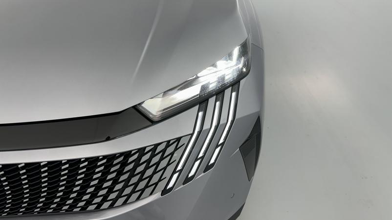 Vente en ligne Peugeot 3008 3008 1.2 Hybrid 136ch Allure e-DCS6 au prix de 30 110 €