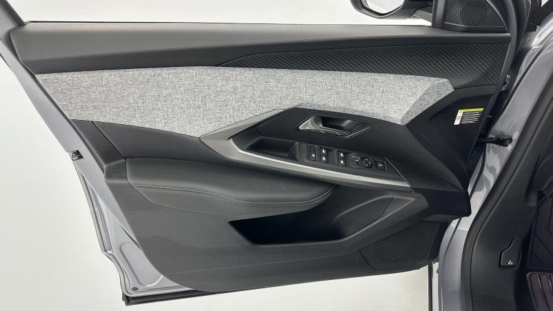 Vente en ligne Peugeot 3008 3008 1.2 Hybrid 136ch Allure e-DCS6 au prix de 30 110 €