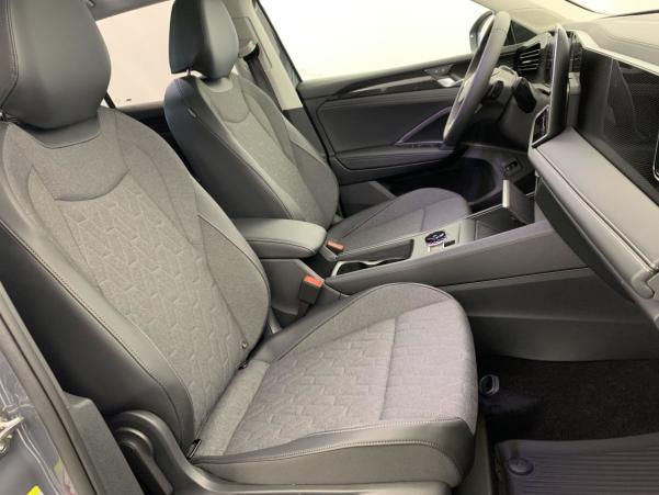 Vente en ligne Volkswagen Tiguan 1.5 eTSI 150CV DSG7 LIFE PLUS au prix de 40 660 €