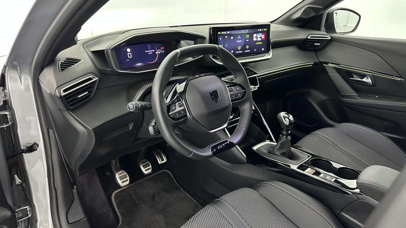 Vente en ligne Peugeot 208 208 II 1.2 PureTech 100ch GT au prix de 19 910 €