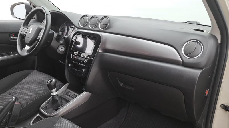 Vente en ligne Suzuki Vitara  1.4 BoosterJet Hybrid 129ch Manuelle/6 Privilege au prix de 19 090 €