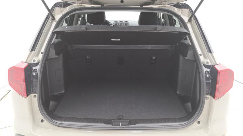 Vente en ligne Suzuki Vitara  1.4 BoosterJet Hybrid 129ch Manuelle/6 Privilege au prix de 19 090 €