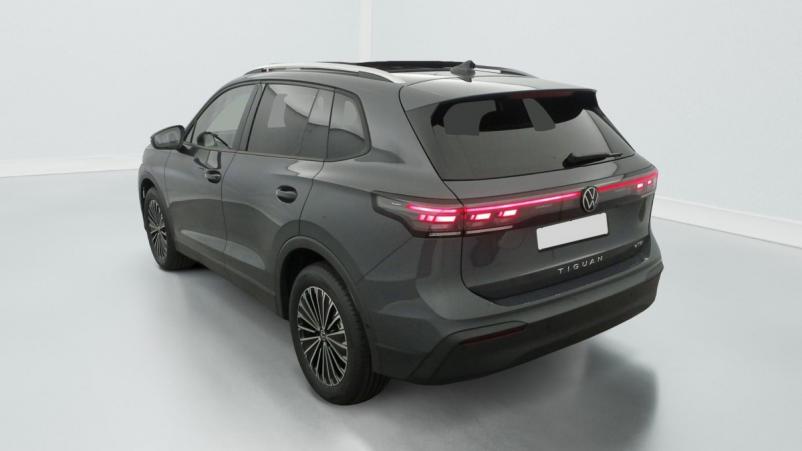 Vente en ligne Volkswagen Tiguan 1.5 eTSI 150CV DSG7 LIFE PLUS au prix de 40 660 €