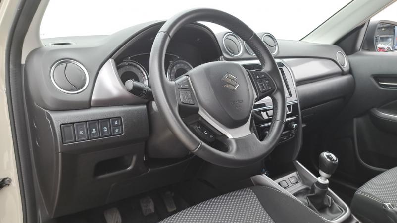 Vente en ligne Suzuki Vitara  1.4 BoosterJet Hybrid 129ch Manuelle/6 Privilege au prix de 19 090 €