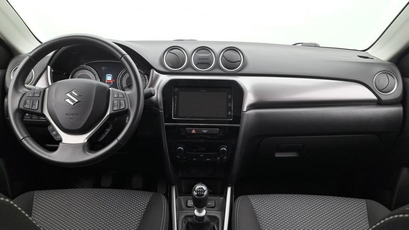 Vente en ligne Suzuki Vitara  1.4 BoosterJet Hybrid 129ch Manuelle/6 Privilege au prix de 19 090 €