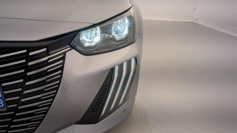 Vente en ligne Peugeot 208 PureTech 100 S S BVM6 Allure au prix de 17 480 €