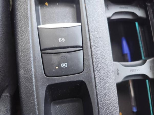 Vente en ligne Ford Focus 1.0 EcoBoost 125ch mHEV ST-Line X + Jantes 18  au prix de 17 490 €