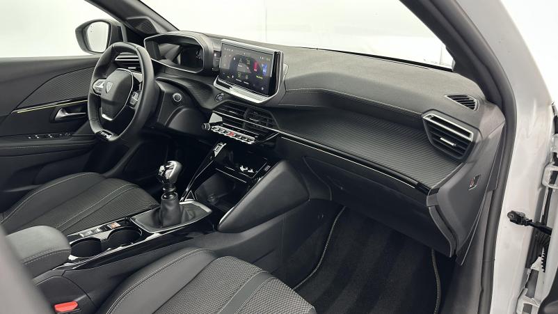 Vente en ligne Peugeot 208 208 II 1.2 PureTech 100ch GT au prix de 20 400 €