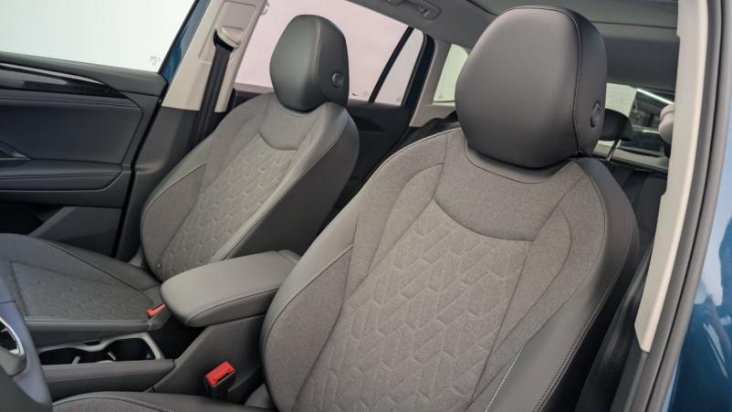Vente en ligne Volkswagen Tiguan 1.5 eTSI 150CV DSG7 LIFE PLUS au prix de 40 670 €