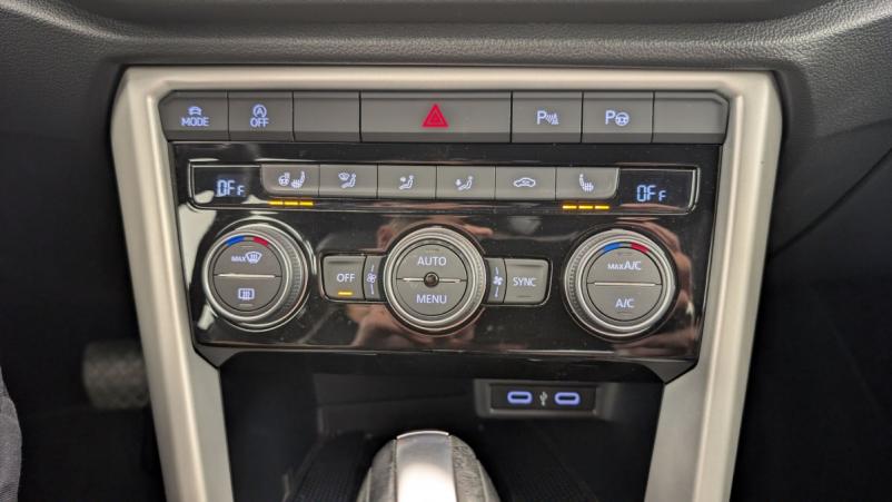 Vente en ligne Volkswagen T-Roc Cabriolet 1.5 TSI EVO 150 Start Stop DSG7 Style au prix de 28 510 €