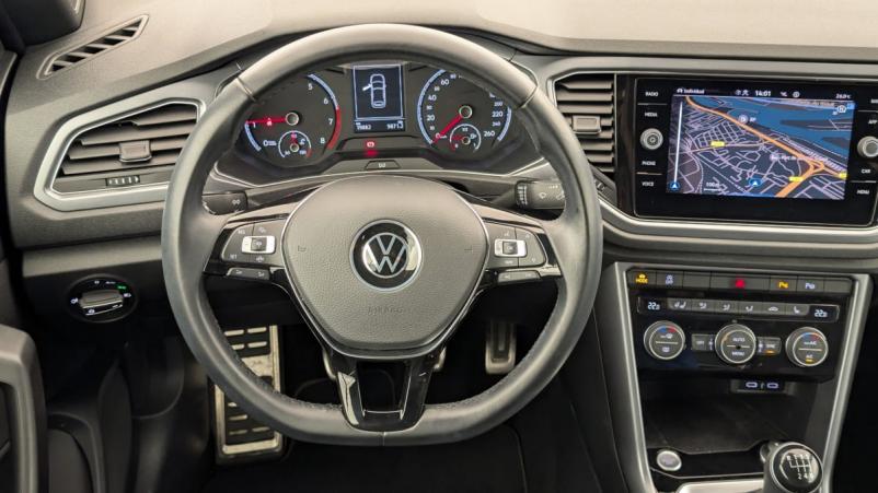 Vente en ligne Volkswagen T-Roc Cabriolet 1.0 TSI 110 Start Stop BVM6 Style au prix de 25 420 €