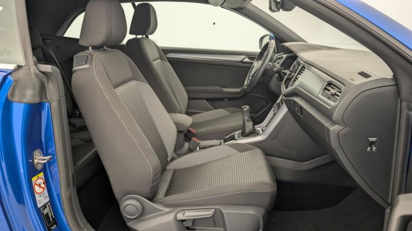 Vente en ligne Volkswagen T-Roc Cabriolet 1.0 TSI 110 Start Stop BVM6 Style au prix de 25 420 €