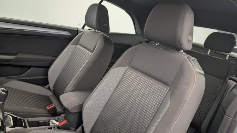 Vente en ligne Volkswagen T-Roc Cabriolet 1.0 TSI 110 Start Stop BVM6 Style au prix de 25 420 €