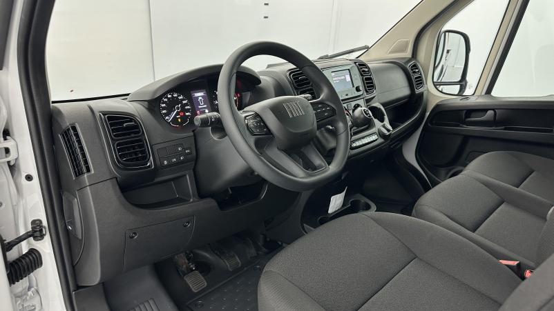 Vente en ligne Fiat Ducato Fourgon Ducato plateau ridelles sc 3.5 L Maxi 140ch au prix de 36 180 €