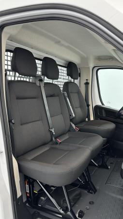 Vente en ligne Fiat Ducato Fourgon Ducato plateau ridelles sc 3.5 L Maxi 140ch au prix de 36 180 €
