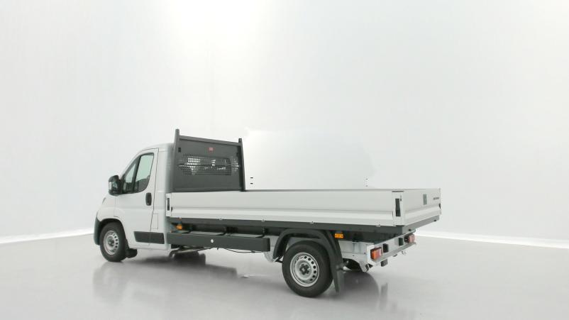 Vente en ligne Fiat Ducato Fourgon Ducato plateau ridelles sc 3.5 L Maxi 140ch au prix de 36 180 €