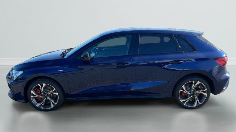 Vente en ligne Audi A3 45 TFSI E HYBRIDE RECHARGEABLE 272 S TRONIC 6 S LINE au prix de 45 820 €