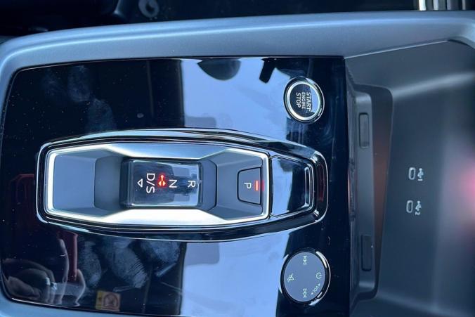Vente en ligne Audi A3 45 TFSI E HYBRIDE RECHARGEABLE 272 S TRONIC 6 S LINE au prix de 45 820 €