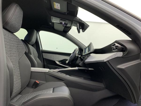 Vente en ligne Peugeot 5008 Hybrid 145 e-DCS6 Allure au prix de 34 290 €