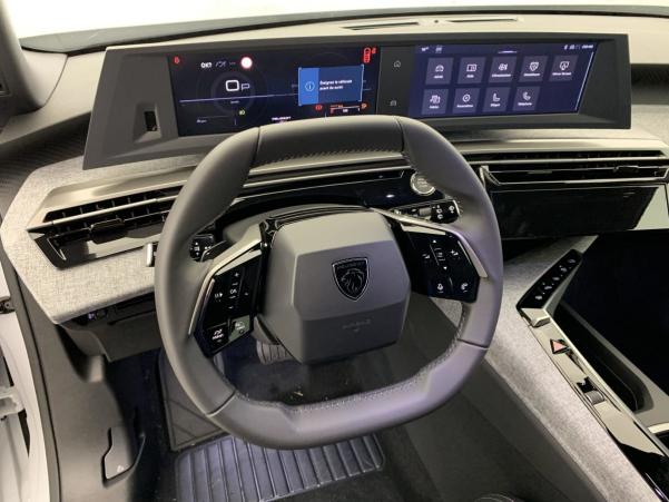 Vente en ligne Peugeot 5008 Hybrid 145 e-DCS6 Allure au prix de 34 290 €