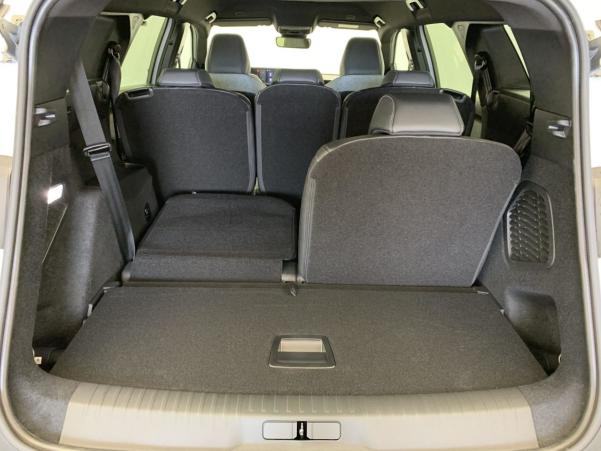 Vente en ligne Peugeot 5008 Hybrid 145 e-DCS6 Allure au prix de 34 290 €