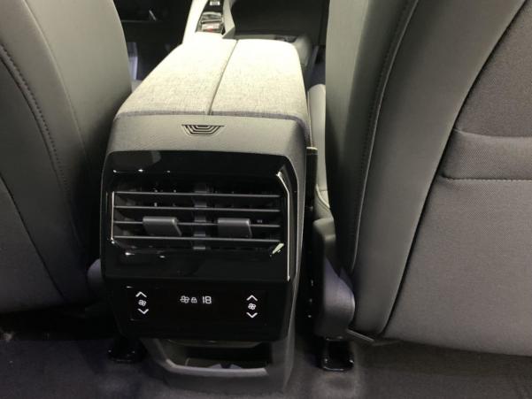 Vente en ligne Peugeot 5008 Hybrid 145 e-DCS6 Allure au prix de 34 290 €