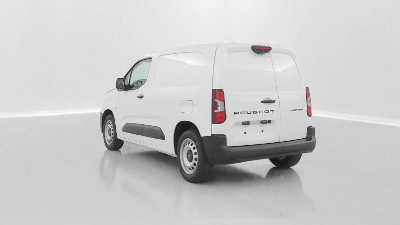 Vente en ligne Peugeot Partner Fourgon Partner III M 650kg BlueHDi 130ch EAT8 au prix de 26 580 €