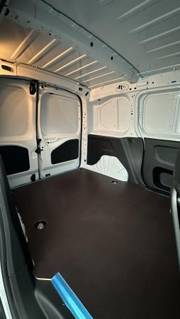 Vente en ligne Peugeot Partner Fourgon Partner III M 650kg BlueHDi 130ch EAT8 au prix de 26 580 €