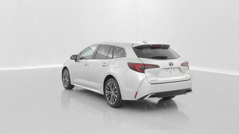 Vente en ligne Toyota Corolla Touring Sports Corolla touring sports X 1.8 Hybrid 140ch Design (Team Player) au prix de 32 000 €