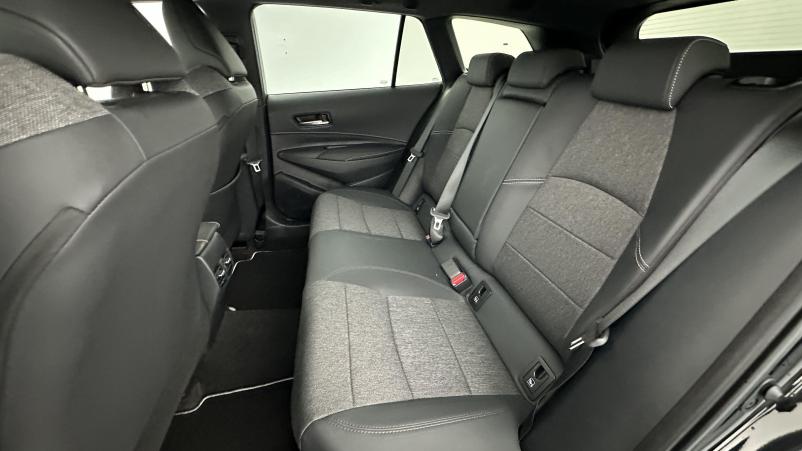 Vente en ligne Toyota Corolla Touring Sports Corolla touring sports X 1.8 Hybrid 140ch Design (Team Player) au prix de 32 000 €