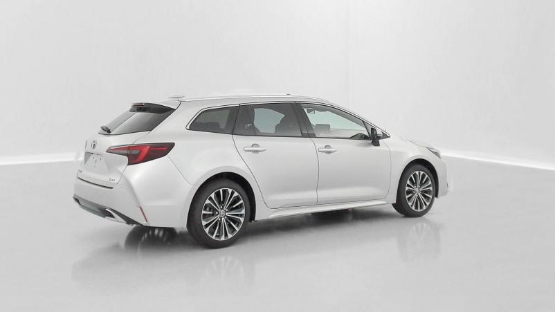 Vente en ligne Toyota Corolla Touring Sports Corolla touring sports X 1.8 Hybrid 140ch Design (Team Player) au prix de 32 000 €