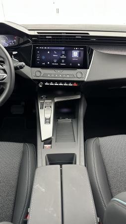 Vente en ligne Peugeot 308 SW 308 sw 1.5 BlueHDi 130ch Allure EAT8 au prix de 28 400 €