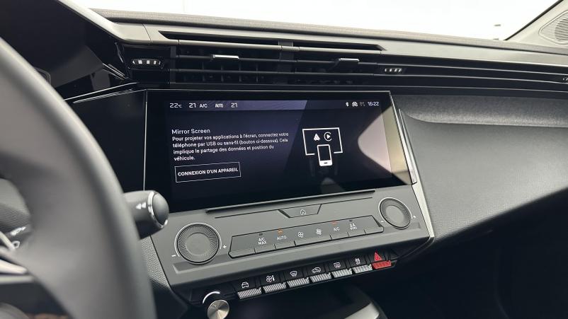 Vente en ligne Peugeot 308 SW 308 sw 1.5 BlueHDi 130ch Allure EAT8 au prix de 28 400 €