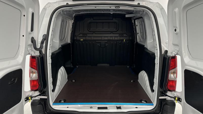 Vente en ligne Peugeot Partner Fourgon Partner III M 650kg BlueHDi 130ch EAT8 au prix de 26 580 €
