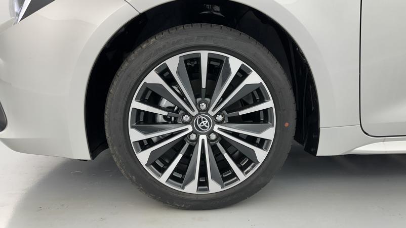 Vente en ligne Toyota Corolla Touring Sports Corolla touring sports X 1.8 Hybrid 140ch Design (Team Player) au prix de 32 000 €