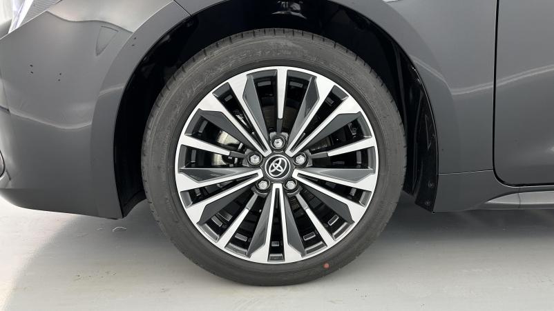 Vente en ligne Toyota Corolla Touring Sports Corolla touring sports X 1.8 Hybrid 140ch Design (Team Player) au prix de 32 000 €