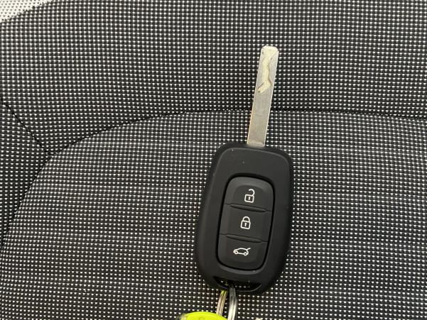 Vente en ligne Renault Twingo 3 Electric Zen Achat Intégral au prix de 9 990 €