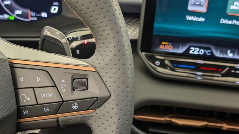 Vente en ligne Cupra Terramar 1.5 eTSI Hybrid 150 ch DSG7 V au prix de 40 670 €