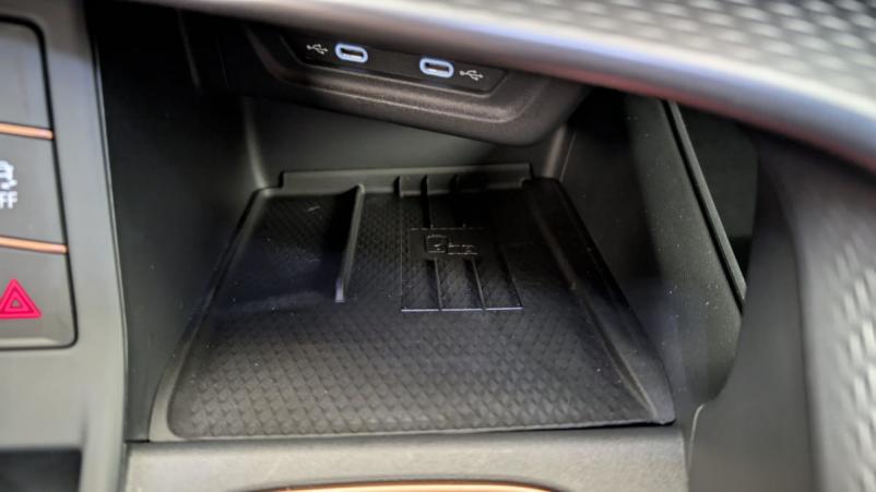 Vente en ligne Cupra Terramar 1.5 eTSI Hybrid 150 ch DSG7 V au prix de 40 670 €
