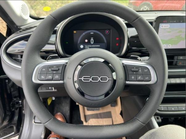 Vente en ligne Fiat 600e 1.2 Hybrid 136ch DCT6 au prix de 26 670 €