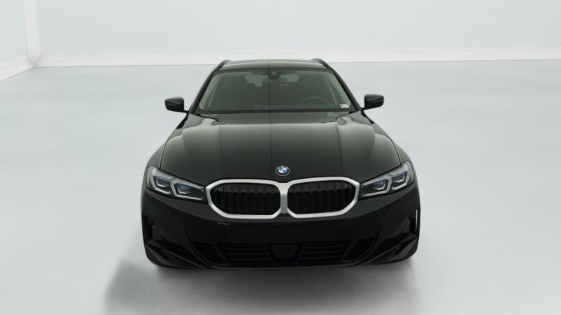 Vente en ligne Bmw Série 3 Touring Touring 318i 156 ch BVA8 Business Design au prix de 37 770 €