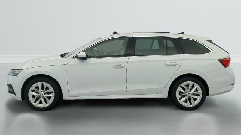 Vente en ligne Skoda Octavia Combi 1.0 TSI mHEV e-TEC 110 ch DSG7 Style au prix de 25 420 €
