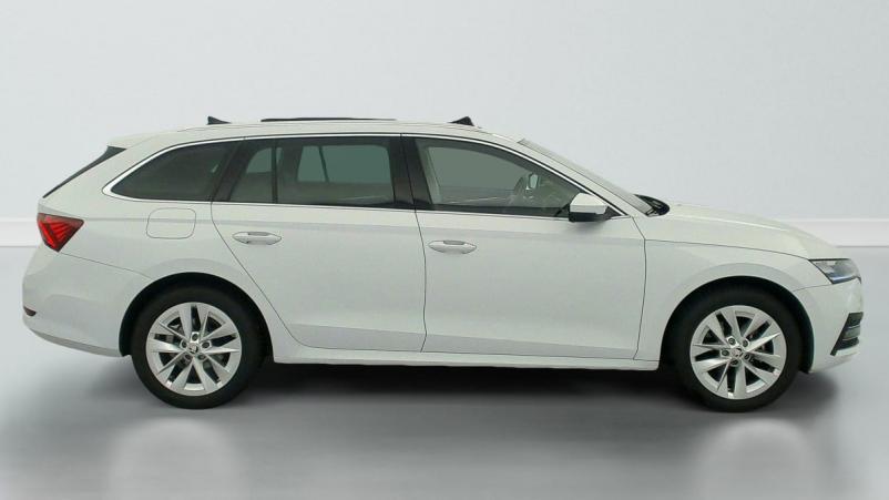 Vente en ligne Skoda Octavia Combi 1.0 TSI mHEV e-TEC 110 ch DSG7 Style au prix de 25 420 €