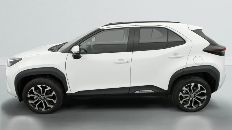 Vente en ligne Toyota Yaris Cross 130h 2WD Design au prix de 27 800 €