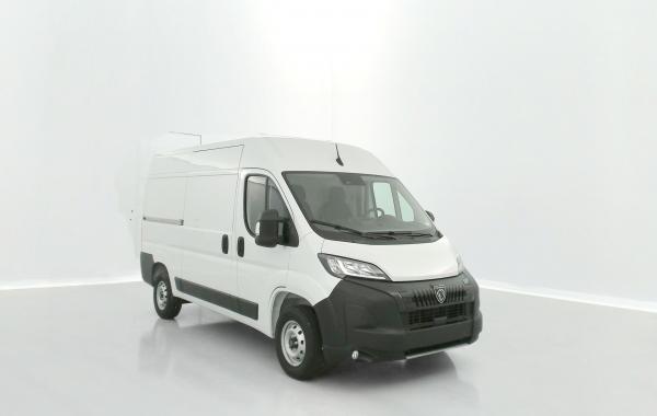 Peugeot Boxer Fourgon Boxer II L2H2 3.5 2.2 BlueHDi 140ch occasion de 2025 en vente à Rennes