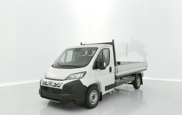 Fiat Ducato Fourgon Ducato plateau ridelles sc 3.5 L Maxi 140ch occasion de 2025 en vente à Rennes