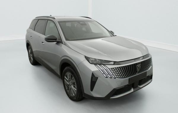 Peugeot 5008 Hybrid 145 e-DCS6 Allure occasion de 2025 en vente à Rennes