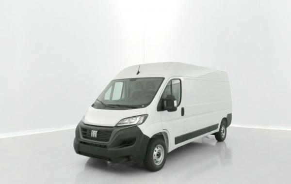 Fiat Ducato Fourgon Ducato 3.3 LH2 2.2 H3-Power 140ch Pack Pro Lounge Connect occasion de 2024 en vente à Rennes